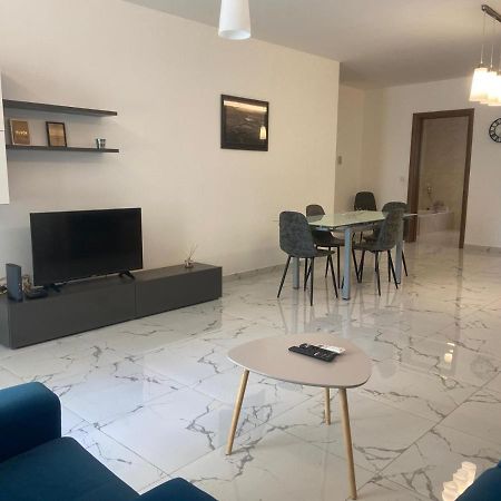Sliema Centrally Located Apt Eksteriør billede
